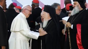 Evangélicos, muçulmanos, judeus e católicos se juntarão na Itália em DIA DE ORAÇÃO - Está configurada a "Religião Mundial do Futuro"